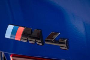 BMW M4 Convertible Competition Package 2020 года, в цвете San Marino Blue, Abu Dhabi Motors
