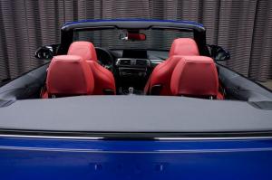 BMW M4 Convertible Competition Package 2020 года, в цвете San Marino Blue, Abu Dhabi Motors