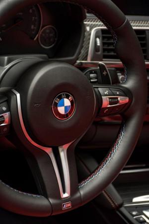 BMW M4 Convertible Competition Package 2020 года, в цвете San Marino Blue, Abu Dhabi Motors