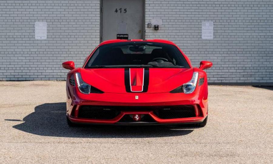 Даже с пробегом 20 921 км Ferrari 458 Speciale Aperta 2015 года обойдется дороже, чем в новом состоянии