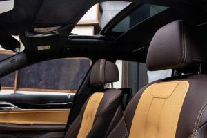Alpina B7 Bi-Turbo 2020 года, в цвете Chestnut Bronze Metallic, Abu Dhabi Motors