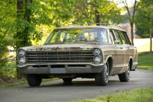 Ford Country Squire Station Wagon 428 1967 года, Bring a Trailer