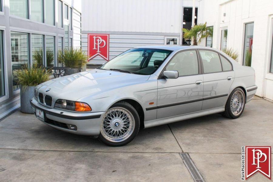 Посмотрите на E39 BMW 540i с пробегом почти 9 000 километров