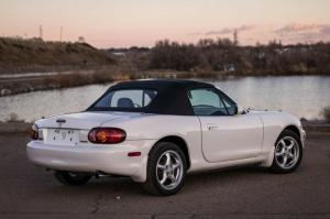 Mazda MX-5 Miata 2000 года