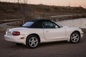 Mazda MX-5 Miata 2000 года