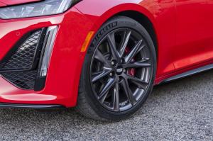 Cadillac CT5-V 2019 года