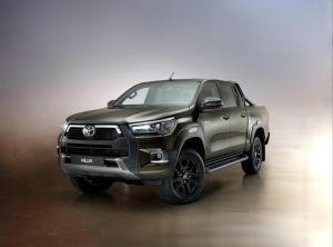 Toyota Hilux Invincible Double Cab 2020 года
