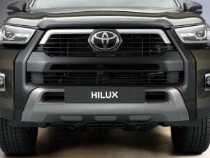 Toyota Hilux Invincible Double Cab 2020 года