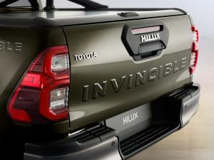 Toyota Hilux Invincible Double Cab 2020 года