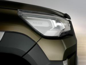 Toyota Hilux Invincible Double Cab 2020 года