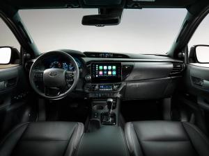 Toyota Hilux Invincible Double Cab 2020 года