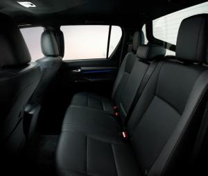 Toyota Hilux Invincible Double Cab 2020 года