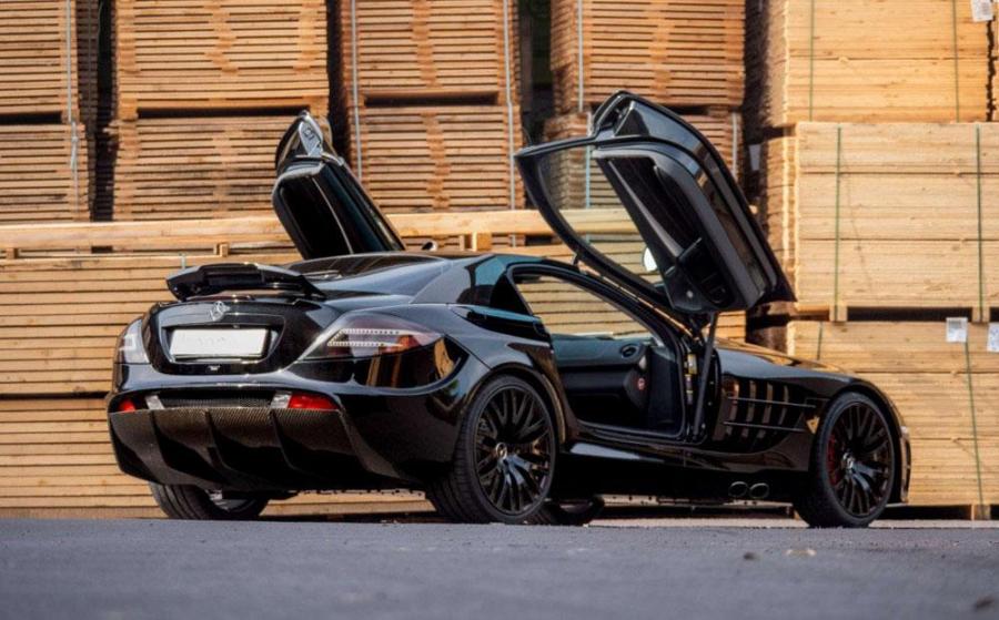 Продается один из редких SLR McLaren в черном цвете от Mansory
