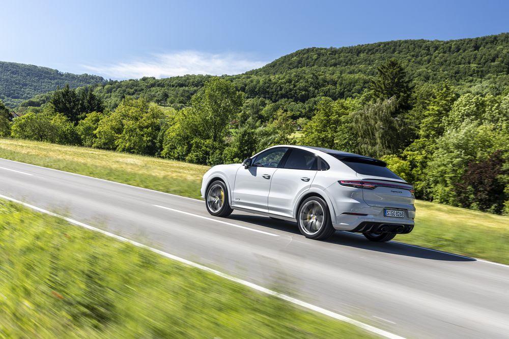 Porsche Cayenne Turbo GTS