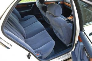 BMW 740i 1992 года