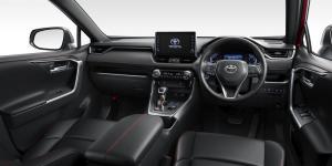 Toyota RAV4 PHV 2020 года