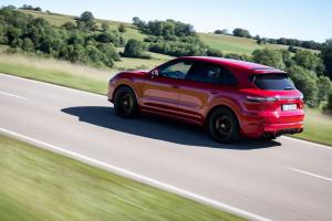 Porsche Cayenne GTS 2020 года