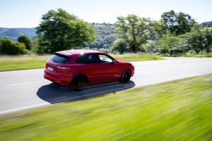 Porsche Cayenne GTS 2020 года