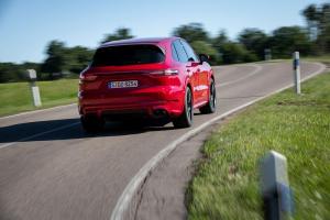 Porsche Cayenne GTS 2020 года