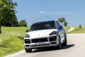 Porsche Cayenne GTS Coupe 2020 года