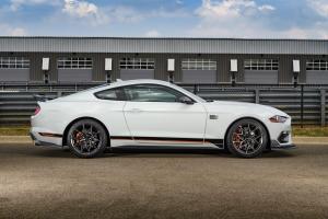 Ford Mustang Mach 1 Handling Package 2020 года
