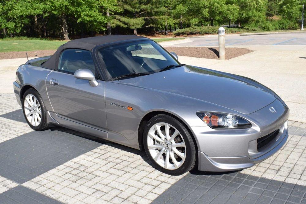 Продается Honda S2000 2007 года с пробегом 1600 километров