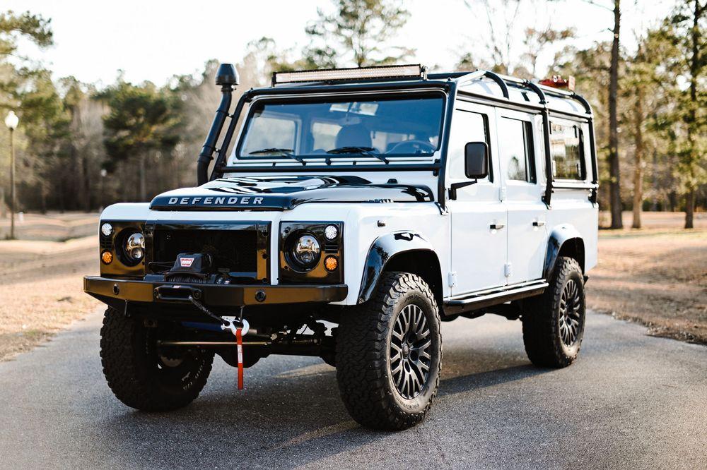 Классический Land Rover Defender от Osprey стоит как четыре новых Defender 110
