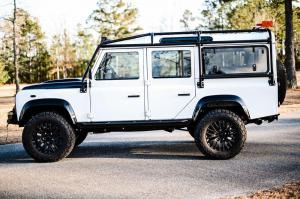 Land Rover Defender 110 by Osprey Custom Cars 1993 года