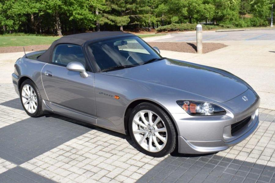 Продается Honda S2000 2007 года с пробегом 1600 километров
