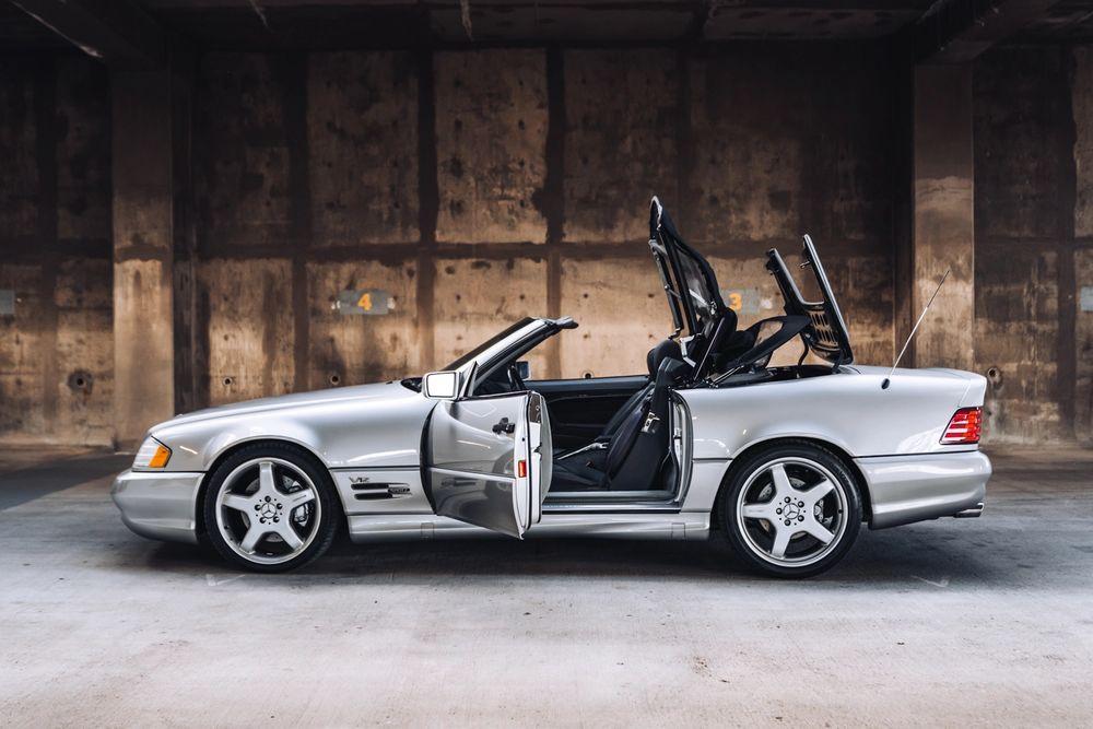 Родстер Mercedes-Benz SL600 с мягким верхом пустят с молотка