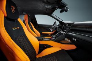 Lamborghini Urus Pearl Capsule в цвете Giallo Inti Yellow