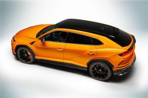 Lamborghini Urus Pearl Capsule в цвете Giallo Inti Yellow