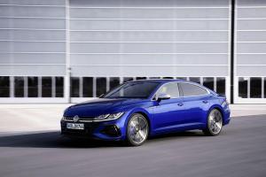 Volkswagen Arteon R 2020 года