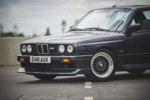 BMW M3 Evolution II 1988 года, в цвете Macau Blue, The Market