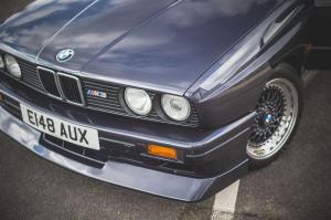 BMW M3 Evolution II 1988 года, в цвете Macau Blue, The Market