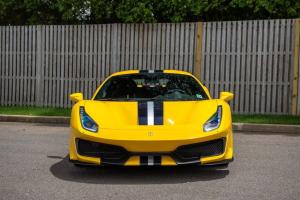 Ferrari 488 Pista 2019 года, в цвете Modena Yellow, Bring A Trailer
