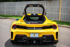 Ferrari 488 Pista 2019 года, в цвете Modena Yellow, Bring A Trailer