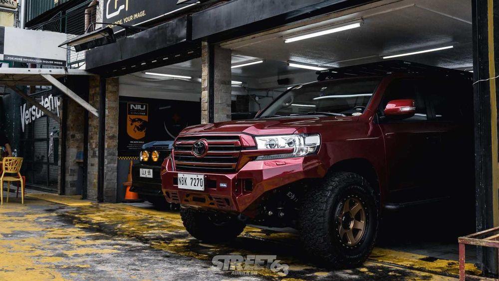 Toyota Land Cruiser 200 готова к трафику Филиппин