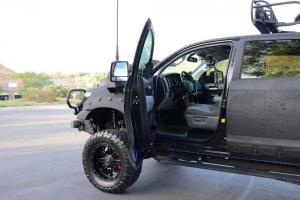 Toyota Tundra CrewMax 4x4 Zombie Apocalypse 2013 года, Bring A Trailer