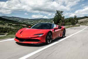 Ferrari SF90 Stradale 2019 года