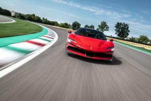 Ferrari SF90 Stradale 2019 года