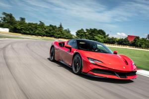 Ferrari SF90 Stradale 2019 года