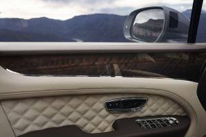 Bentley Bentayga V8 2020 года