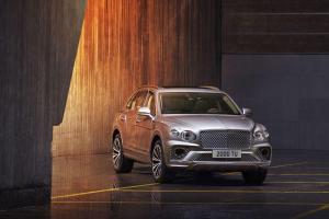 Bentley Bentayga V8 2020 года