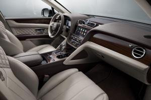 Bentley Bentayga V8 2020 года
