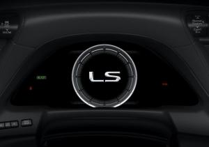 Lexus LS500 F-Sport 2020 года