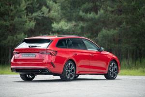 Skoda Octavia RS Combi 2020 года