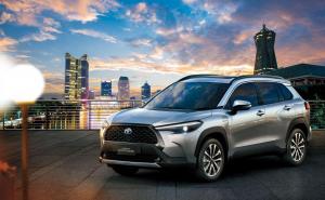 Toyota Corolla Cross Hybrid 2020 года