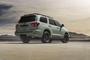 Toyota Sequoia TRD Pro 2020 года в цвете Lunar Rock