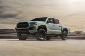 Toyota Tacoma TRD Pro Double Cab 2020 года в цвете Lunar Rock